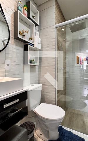 Apartamento à venda com 47m², 2 quartos e 1 vaga Apartamento à venda com 47m², 2 quartos e 1 vagaBanheiro