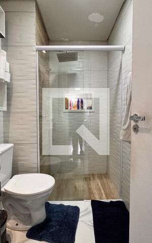 Apartamento à venda com 47m², 2 quartos e 1 vaga Apartamento à venda com 47m², 2 quartos e 1 vagaBanheiro