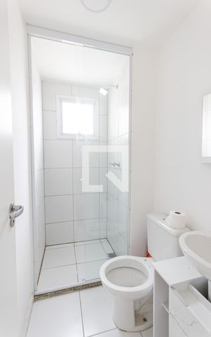 Apartamento para alugar com 48m², 2 quartos e 1 vaga Apartamento para alugar com 48m², 2 quartos e 1 vagaBanheiro