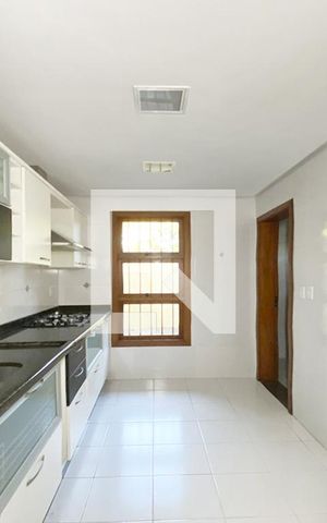 Casa para alugar com 190m², 3 quartos e 2 vagasCozinha
