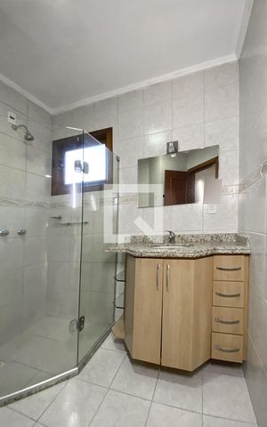 Casa para alugar com 190m², 3 quartos e 2 vagasBanheiro 2