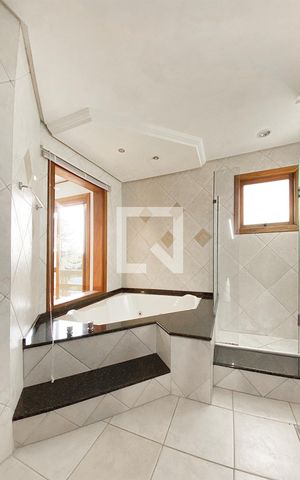 Casa para alugar com 190m², 3 quartos e 2 vagasBanheiro da Suíte