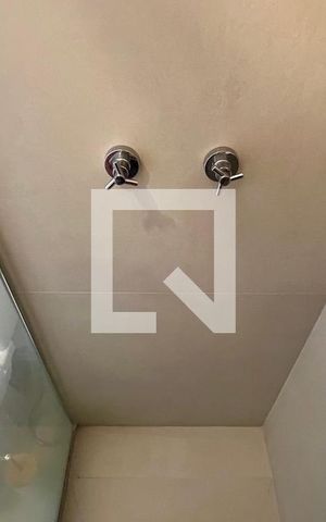Studio à venda com 25m², 1 quarto e sem vaga Studio à venda com 25m², 1 quarto e sem vagaBanheiro