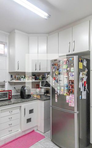 Casa à venda com 159m², 3 quartos e 2 vagasCozinha