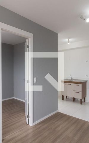 Apartamento para alugar com 36m², 2 quartos e 1 vaga Apartamento para alugar com 36m², 2 quartos e 1 vagaSala