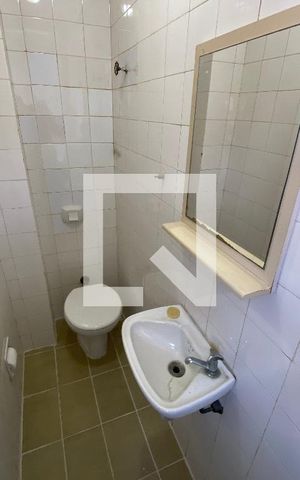 Apartamento à venda com 69m², 3 quartos e 1 vaga Apartamento à venda com 69m², 3 quartos e 1 vagaBanheiro de serviço