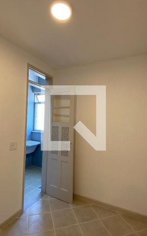 Apartamento à venda com 69m², 3 quartos e 1 vaga Apartamento à venda com 69m², 3 quartos e 1 vagaQuarto de Serviço