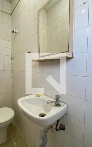 Apartamento à venda com 69m², 3 quartos e 1 vaga Apartamento à venda com 69m², 3 quartos e 1 vagaBanheiro de serviço