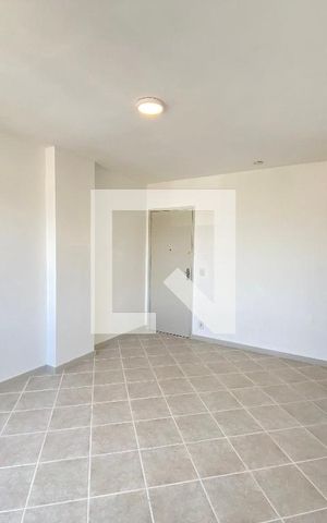 Apartamento à venda com 69m², 3 quartos e 1 vaga Apartamento à venda com 69m², 3 quartos e 1 vagaSala