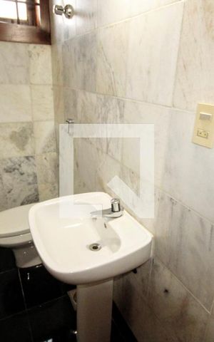 Casa à venda com 400m², 5 quartos e 4 vagasbanheiro 4