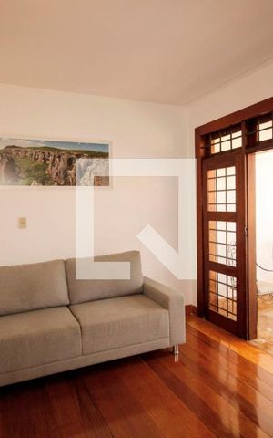 Casa à venda com 400m², 5 quartos e 4 vagassala 2