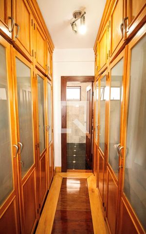 Casa à venda com 400m², 5 quartos e 4 vagasCloset
