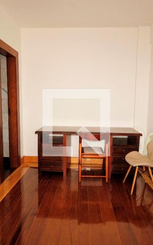 Casa à venda com 400m², 5 quartos e 4 vagasquarto 5