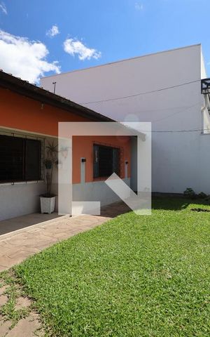 Casa à venda com 100m², 3 quartos e 1 vagaÁrea externa