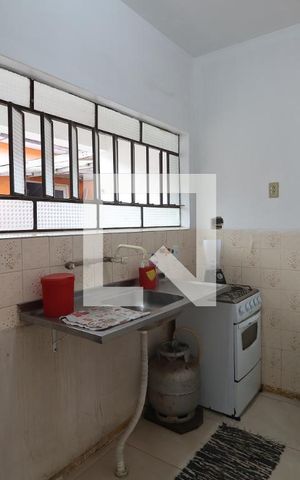 Casa à venda com 100m², 3 quartos e 1 vagaÁrea de Serviço