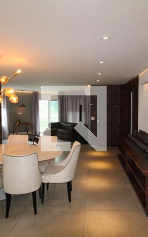 Apartamento à venda com 198m², 3 quartos e 6 vagasSala / Cozinha