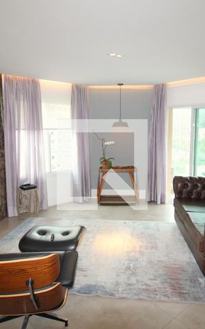Apartamento à venda com 198m², 3 quartos e 6 vagasSala / Cozinha