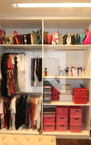 Apartamento à venda com 198m², 3 quartos e 6 vagasQuarto 3 - Closet