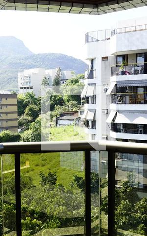 Apartamento à venda com 239m², 5 quartos e 3 vagasVaranda - Sala