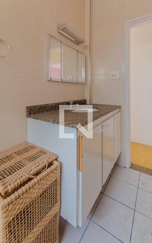 Apartamento à venda com 67m², 2 quartos e sem vaga Apartamento à venda com 67m², 2 quartos e sem vagaBanheiro
