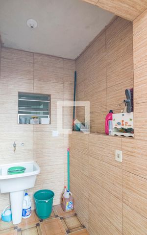 Casa à venda com 250m², 2 quartos e 2 vagas Casa à venda com 250m², 2 quartos e 2 vagasÁrea de Serviço