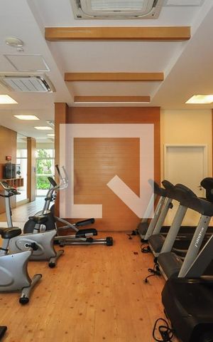 Apartamento para alugar com 65m², 1 quarto e 2 vagas Apartamento para alugar com 65m², 1 quarto e 2 vagasÁrea comum - Academia