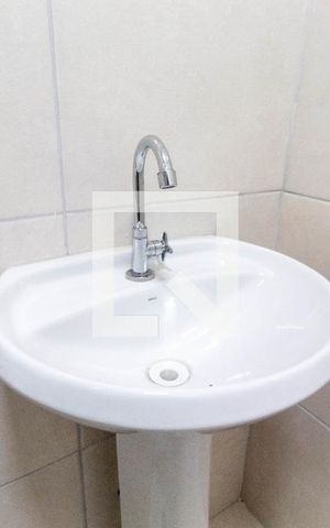 Apartamento para alugar com 41m², 2 quartos e sem vaga Apartamento para alugar com 41m², 2 quartos e sem vagaBanheiro