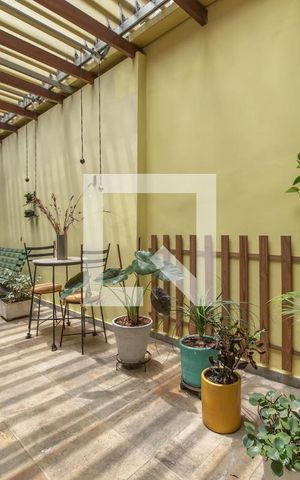Casa à venda com 300m², 5 quartos e 3 vagas Casa à venda com 300m², 5 quartos e 3 vagasJardim de Inverno