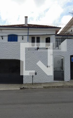Casa à venda com 300m², 5 quartos e 3 vagasFachada