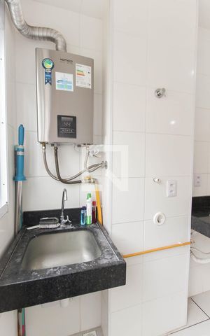 Apartamento à venda com 44m², 2 quartos e 1 vaga Apartamento à venda com 44m², 2 quartos e 1 vagaÁrea de Serviço