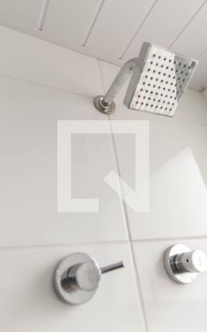 Apartamento à venda com 44m², 2 quartos e 1 vaga Apartamento à venda com 44m², 2 quartos e 1 vagaBanheiro