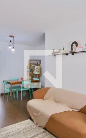 Apartamento à venda com 72m², 3 quartos e 1 vaga Apartamento à venda com 72m², 3 quartos e 1 vagaSala