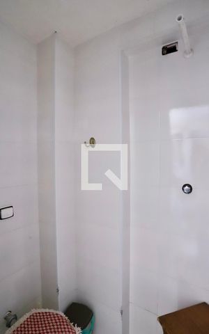 Apartamento à venda com 72m², 3 quartos e 1 vaga Apartamento à venda com 72m², 3 quartos e 1 vagaBanheiro de serviço