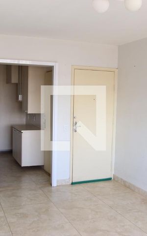 Apartamento para alugar com 68m², 3 quartos e 1 vagaSala