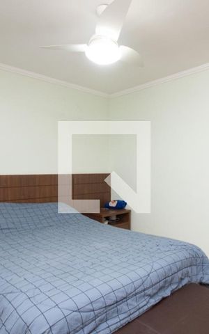 Casa à venda com 230m², 4 quartos e 4 vagas Casa à venda com 230m², 4 quartos e 4 vagasQuarto 1