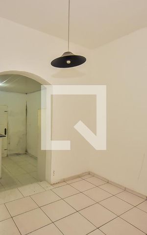 Casa à venda com 130m², 2 quartos e sem vaga Casa à venda com 130m², 2 quartos e sem vagaCopa