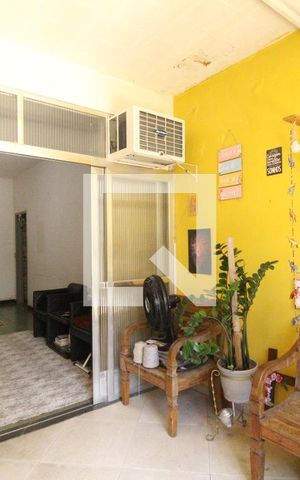 Casa à venda com 253m², 4 quartos e 1 vagaVaranda da sala