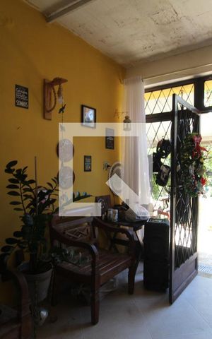 Casa à venda com 253m², 4 quartos e 1 vagaVaranda da sala