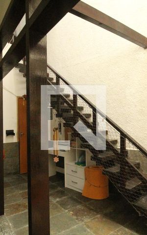Casa à venda com 253m², 4 quartos e 1 vagaÁtrio
