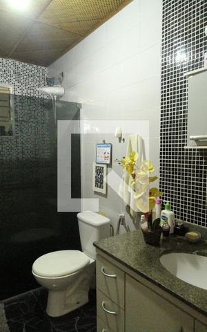 Casa à venda com 253m², 4 quartos e 1 vagaBanheiro social