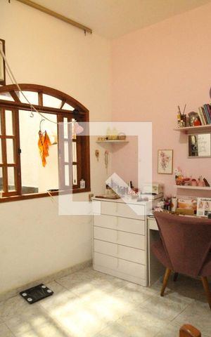 Casa à venda com 253m², 4 quartos e 1 vagaQuarto 2
