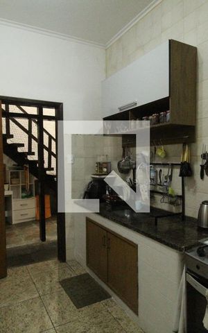 Casa à venda com 253m², 4 quartos e 1 vagaCozinha