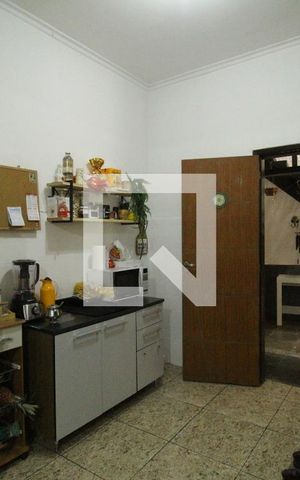Casa à venda com 253m², 4 quartos e 1 vagaCozinha