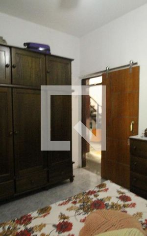 Casa à venda com 253m², 4 quartos e 1 vagaQuarto 1