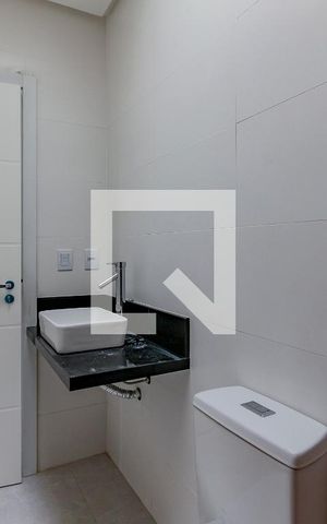 Casa de condomínio à venda com 95m², 3 quartos e 2 vagas Casa de condomínio à venda com 95m², 3 quartos e 2 vagasBanheiro Social