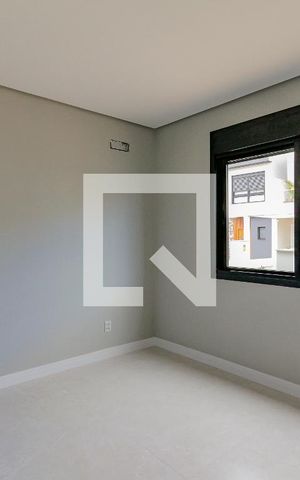 Casa de condomínio à venda com 95m², 3 quartos e 2 vagas Casa de condomínio à venda com 95m², 3 quartos e 2 vagasSuíte