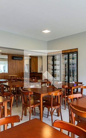 Casa de condomínio à venda com 95m², 3 quartos e 2 vagas Casa de condomínio à venda com 95m², 3 quartos e 2 vagasÁrea comum - Salão de festas