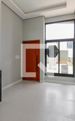 Casa de condomínio à venda com 95m², 3 quartos e 2 vagas Casa de condomínio à venda com 95m², 3 quartos e 2 vagasSala