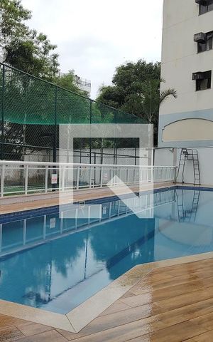 Apartamento à venda com 97m², 3 quartos e 1 vaga Apartamento à venda com 97m², 3 quartos e 1 vagaÁrea comum - Piscina