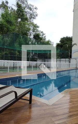 Apartamento à venda com 97m², 3 quartos e 1 vaga Apartamento à venda com 97m², 3 quartos e 1 vagaÁrea comum - Piscina